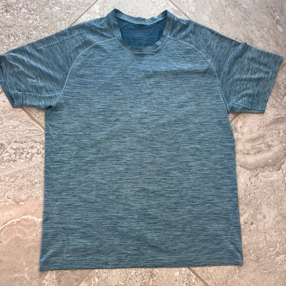 Lululemon Metal Vent Tech 2.0 Short Sleeve Blue T-Shirt, XL